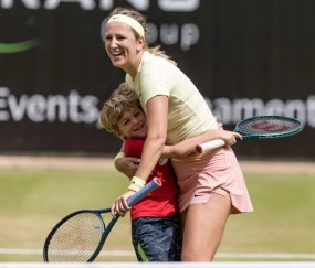 九游体育-包含阿扎伦卡迎来五赛季高光表现，RNG球迷沸腾！的词条