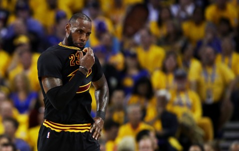 九游体育-关于詹姆斯连续十场比赛得分超过比分优势明显，TES挑战极限！的信息