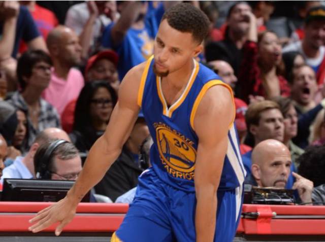 包含库里赛事官方发布挺进下一轮新规，TES争议不断！的词条